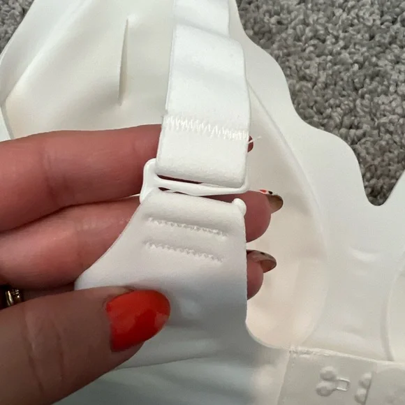 Boomba white bra - Picture 6 of 9